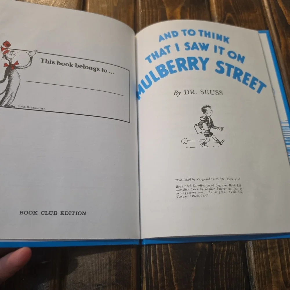 And To Think That‎ I Saw It On Mulberry Street Book
